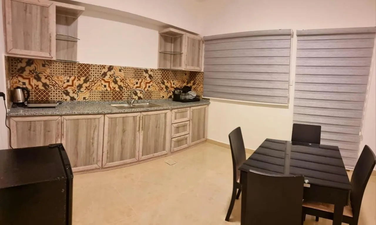 Byblos Deluxe العقبة شقة